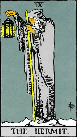 Hermite et lanterne
